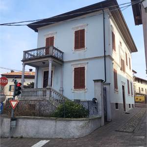 Villa for Sale in Gattico Veruno